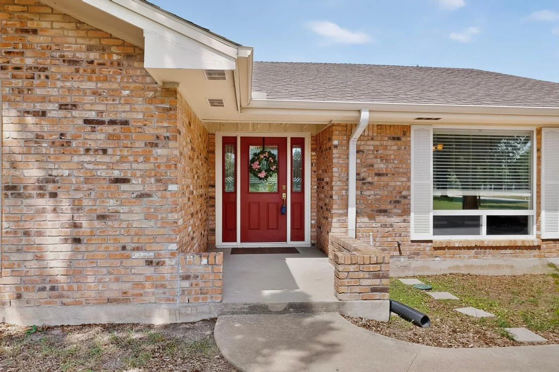 Photo of 350 Richard RD
