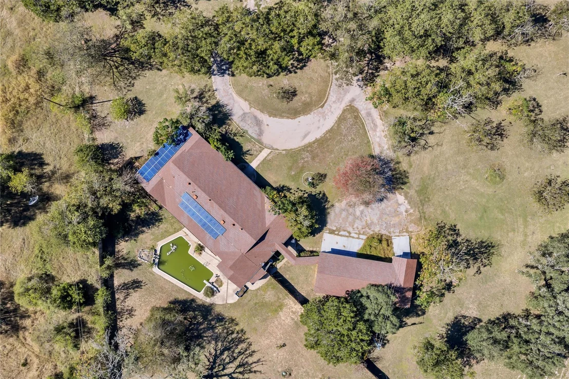 Photo of 313 Geneva LN