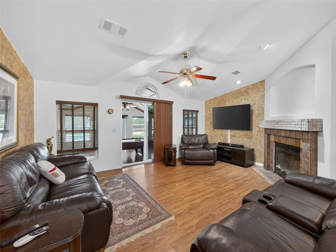 Photo of 279 Highline DR