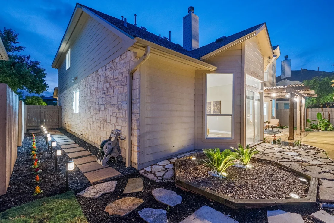 Photo of 1205 Heppner DR