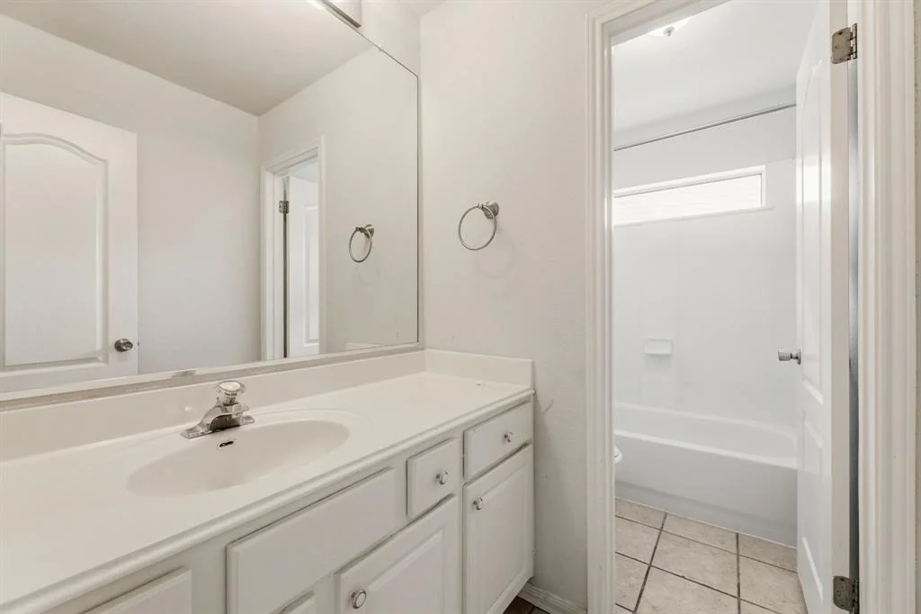 Photo of 406 Bellaire Oaks DR