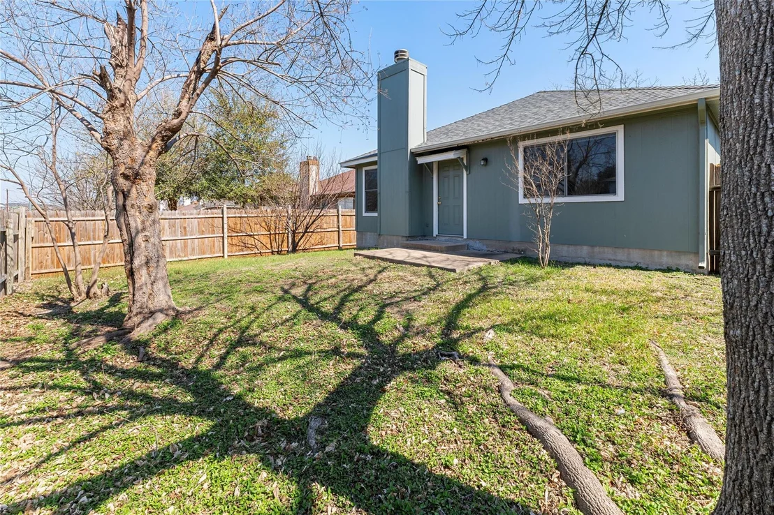 Photo of 13902 Lampting DR