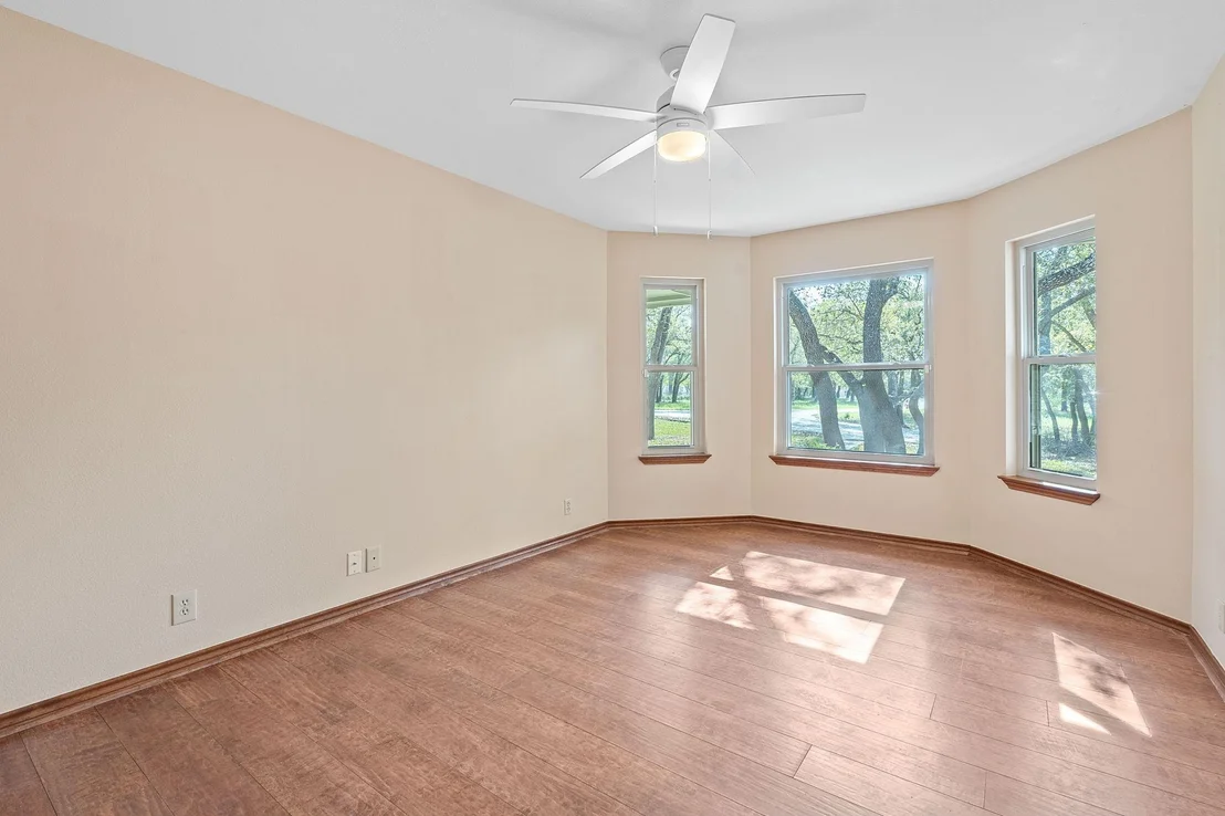 Photo of 2013 Mayfield DR