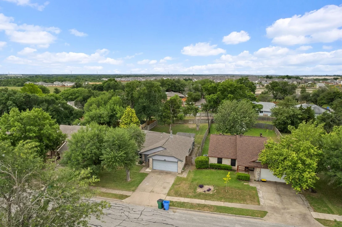Photo of 1605 Quail Run RD