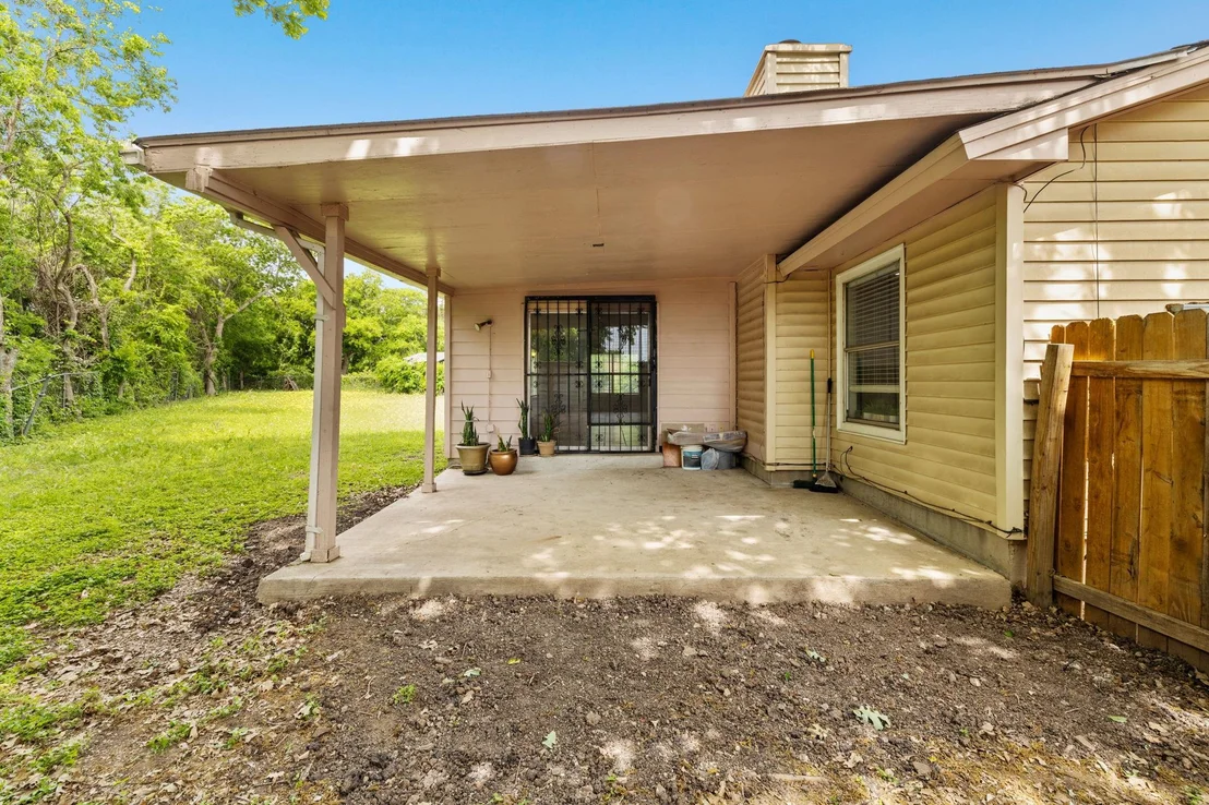Photo of 607 Elderberry CV