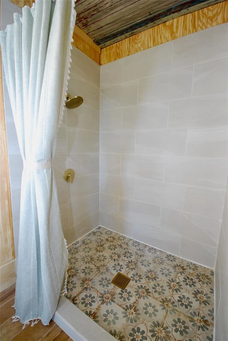 Photo of 4228 County Road 256
