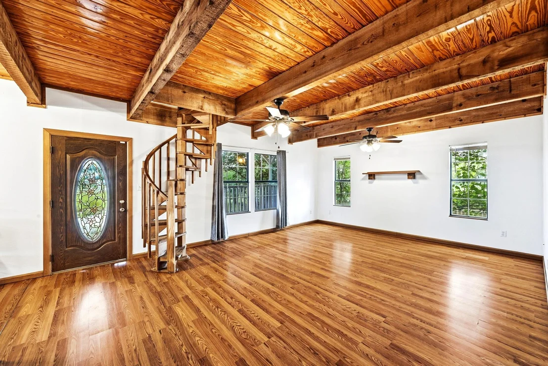 Photo of 320 Sunset Ridge RD