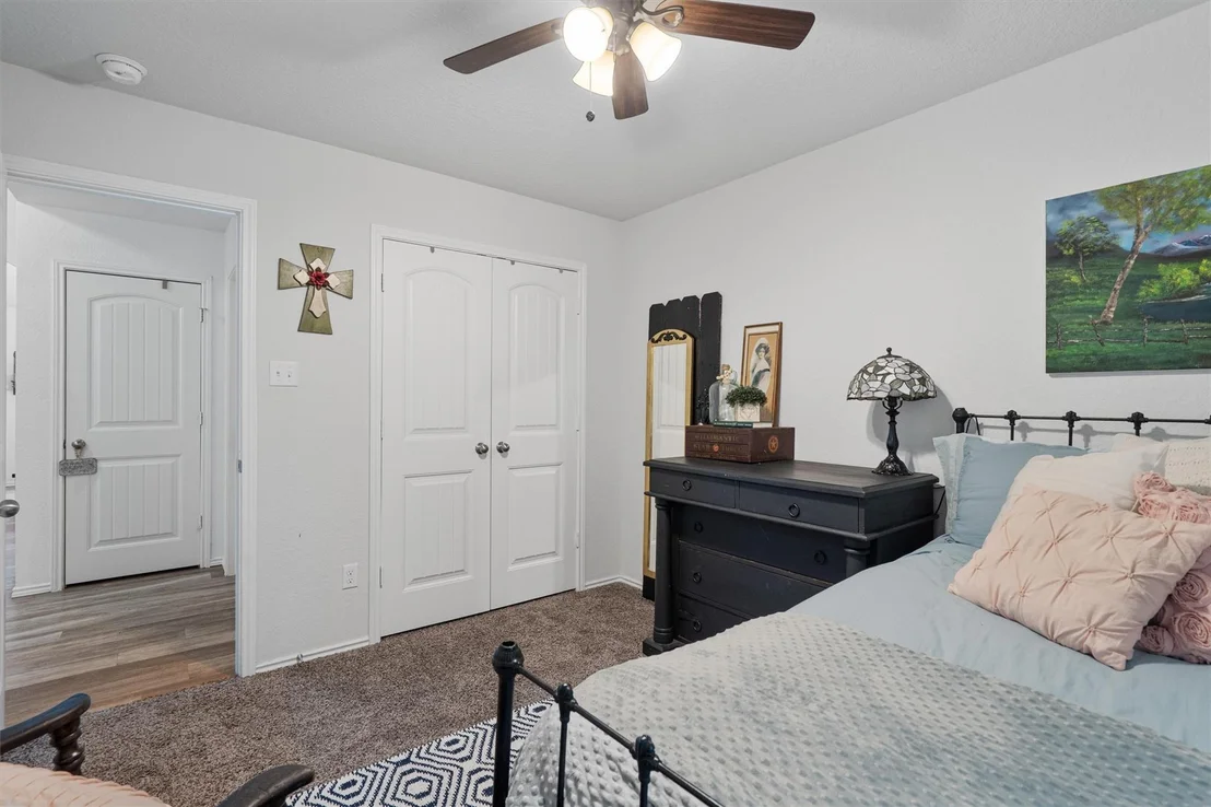 Photo of 138 Beth Ann LOOP