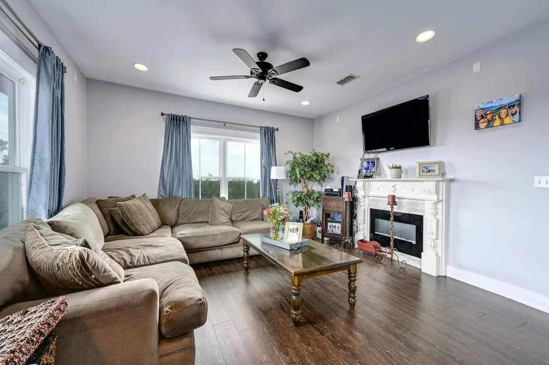Photo of 9700 Angelwylde DR