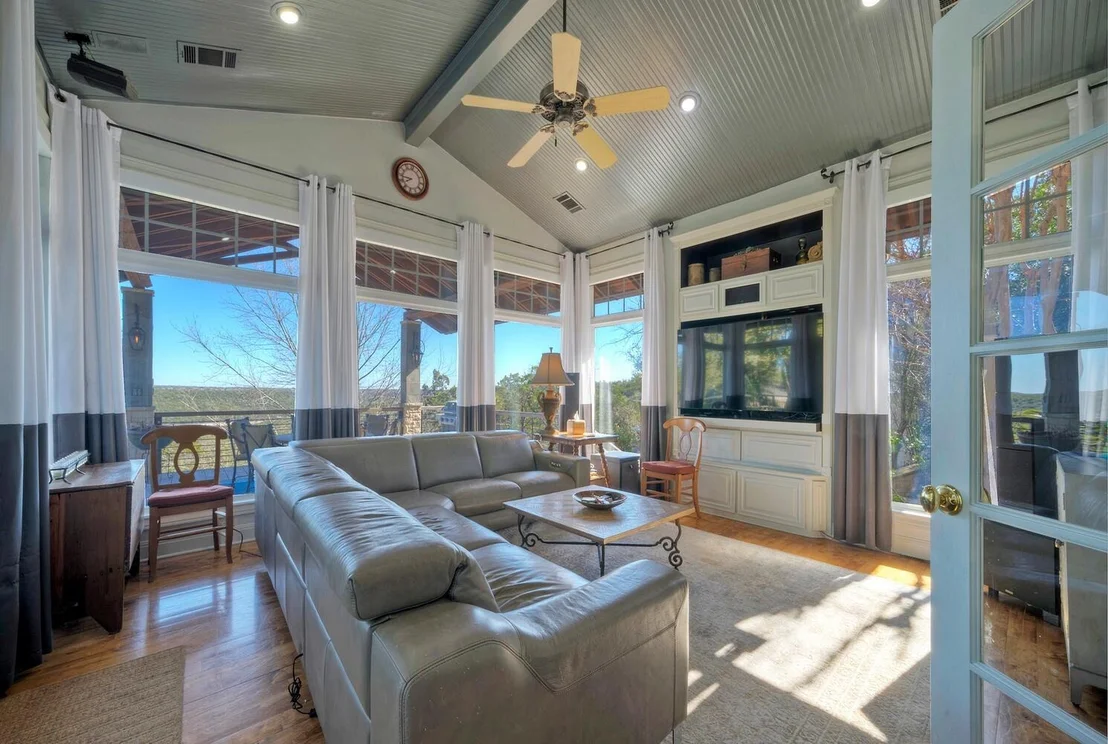 Photo of 9100 BELL MOUNTAIN DR