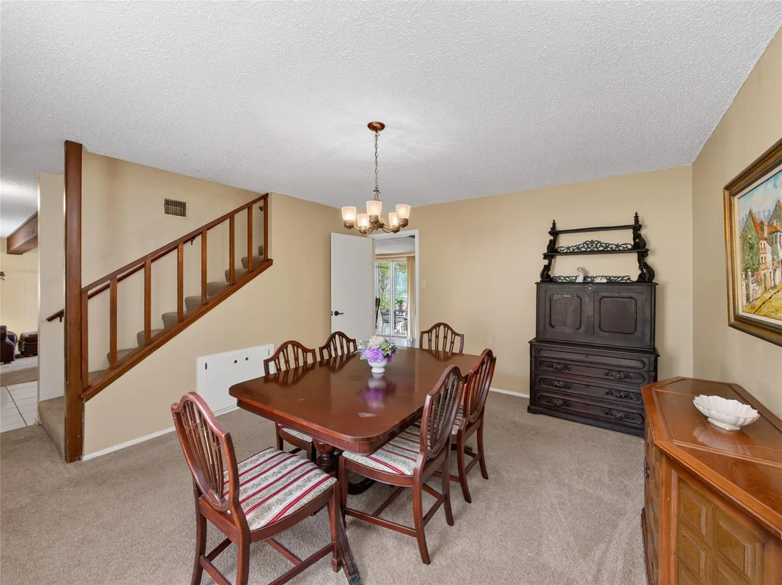 Photo of 12901 Sherbourne ST