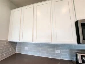Photo of 8211 Knoxville TRL