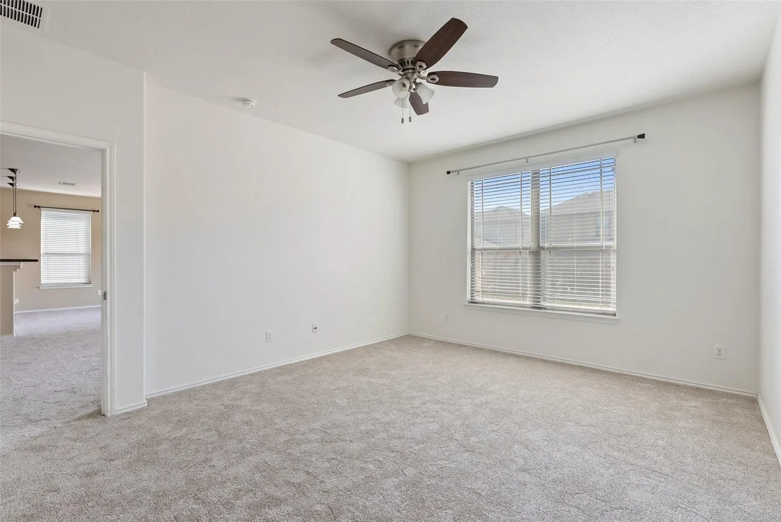 Photo of 913 Oatmeal DR