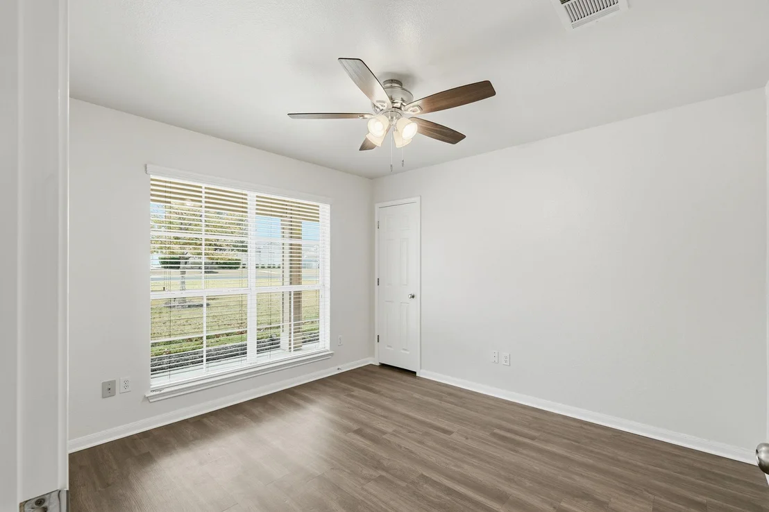 Photo of 102 Bosque DR