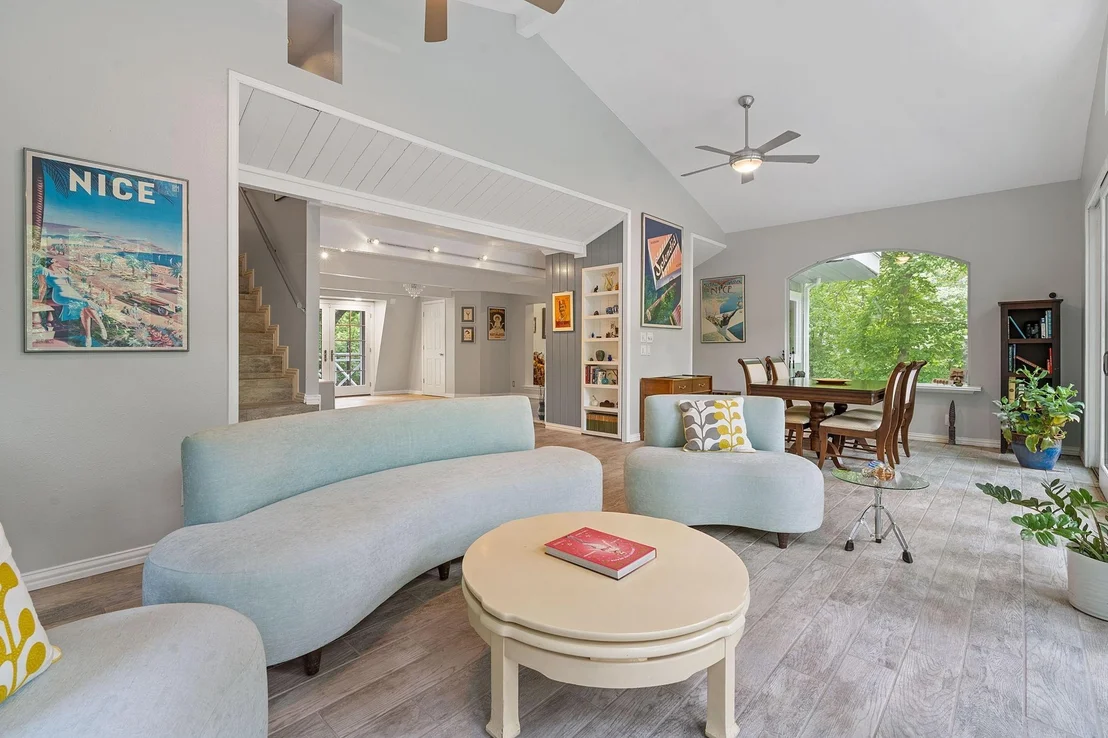 Photo of 2909 Edgewater DR