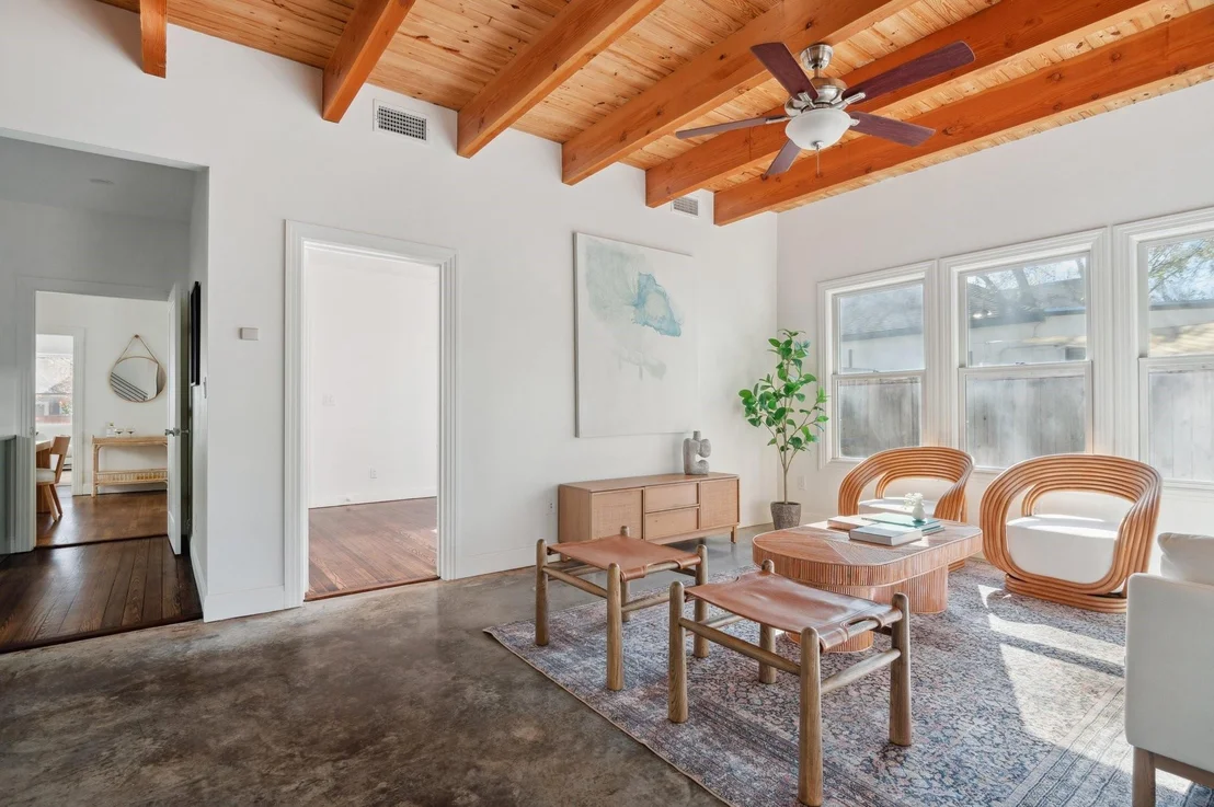 Photo of 4008 Duval ST
