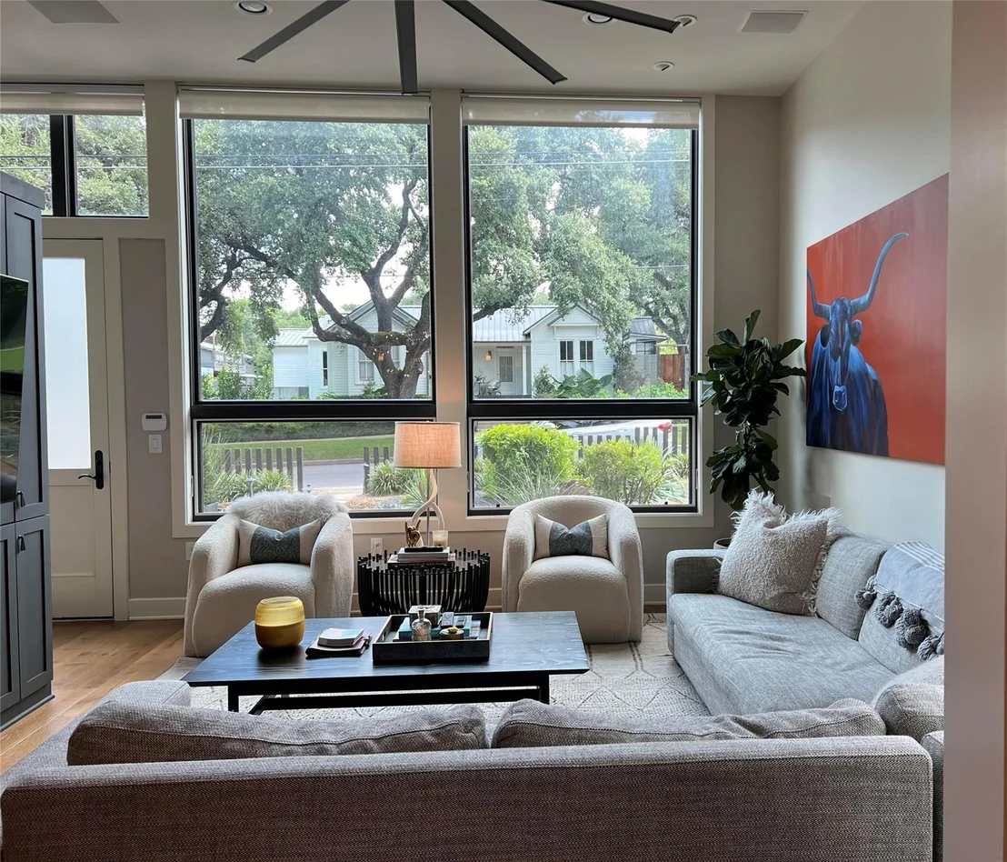 Photo of 208 Park LN