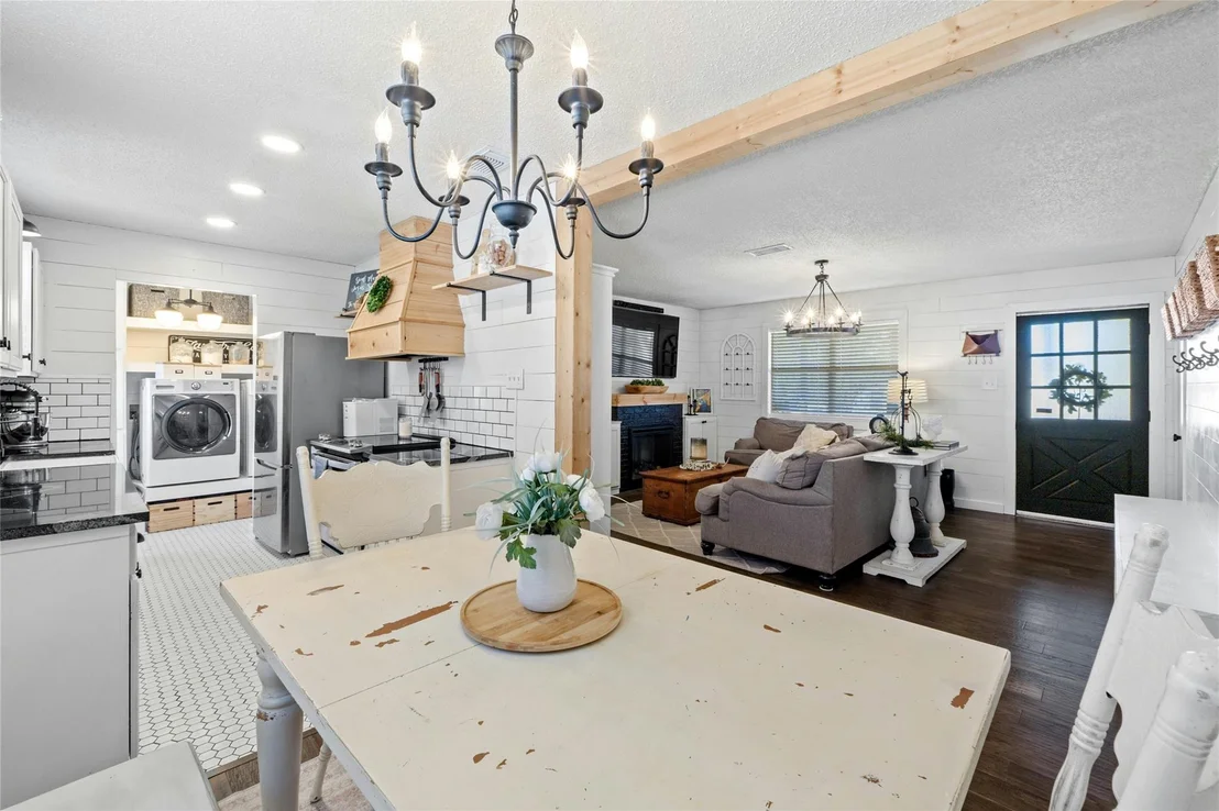 Photo of 607 Littlewin