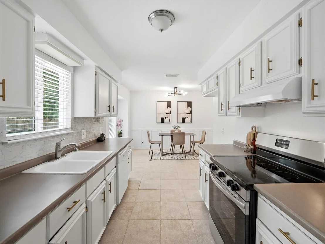 Photo of 7001 Windrift WAY