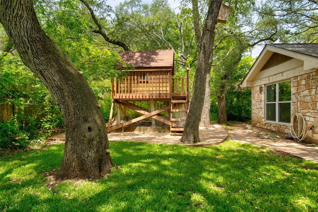 Photo of 4836 TRAIL CREST CIR