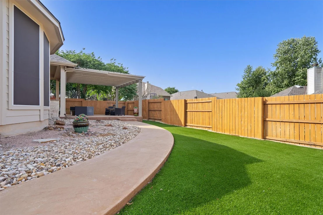 Photo of 4212 Fairmeadow DR