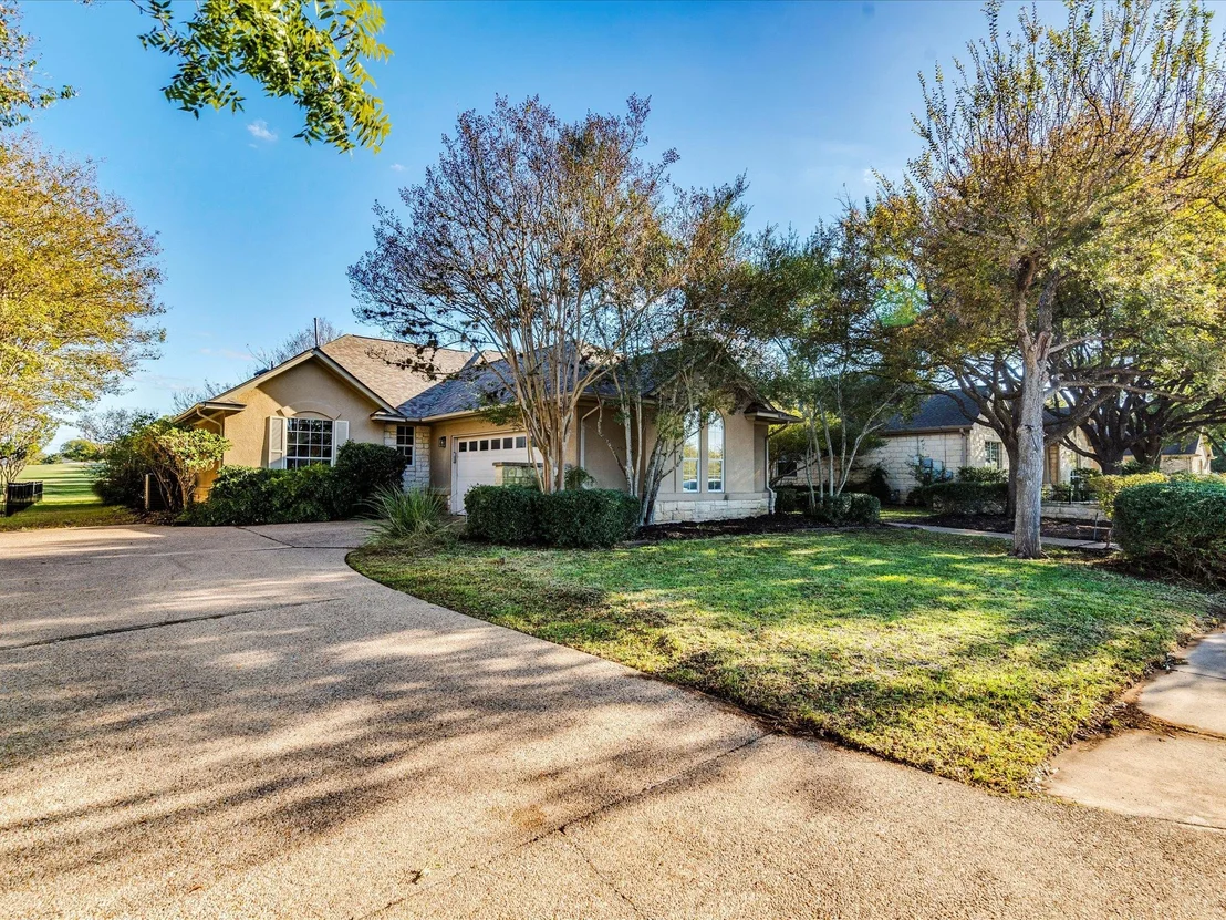 Photo of 10609 River Plantation DR