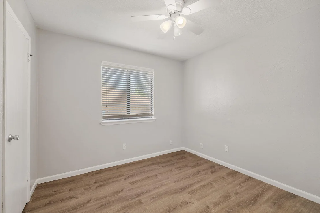Photo of 1101 Huntridge DR