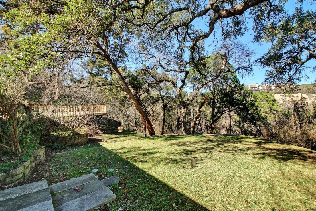 Photo of 2306 Forest Bend DR