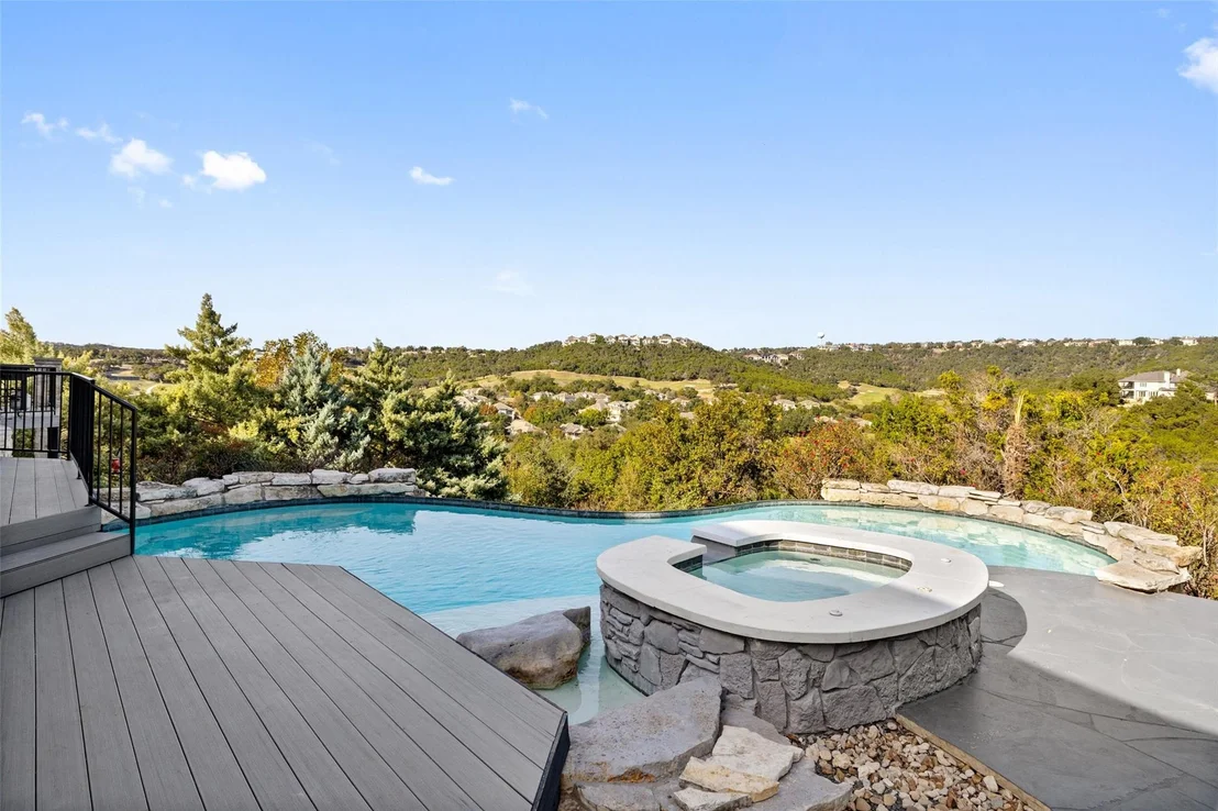 Photo of 3833 River Place BLVD