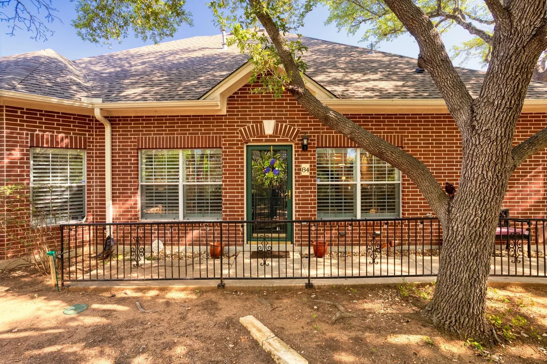 Photo of Unit 84 at 5515 Davis LN