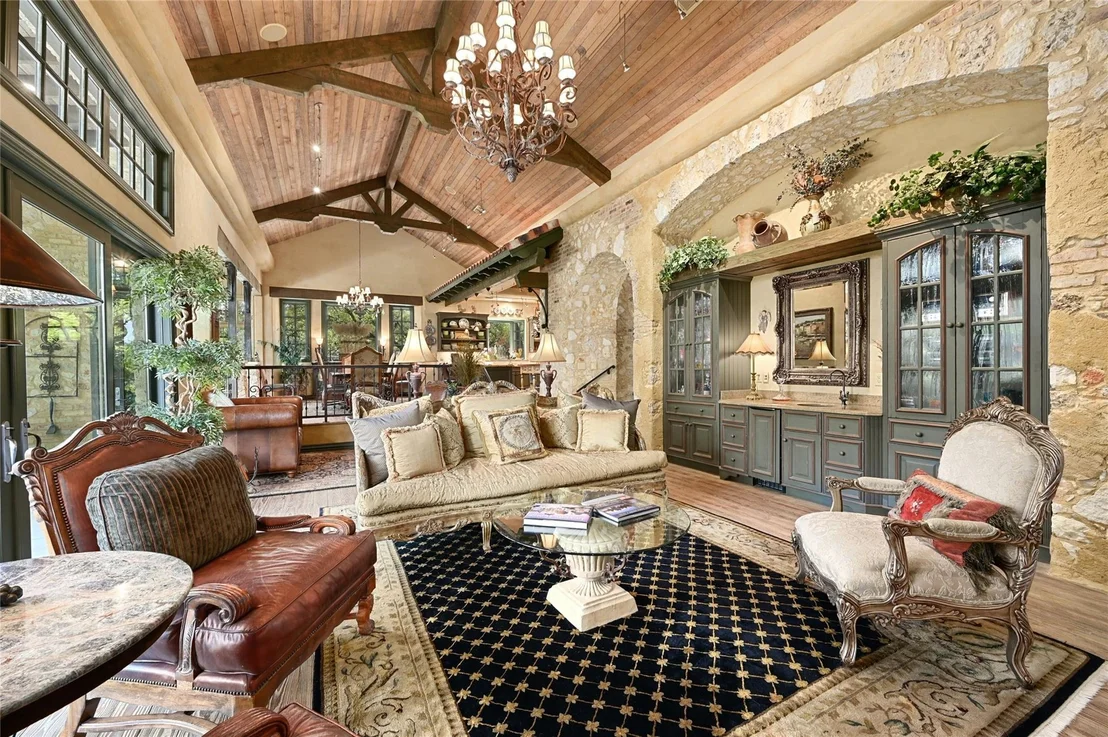 Photo of 3601 Toro Canyon RD