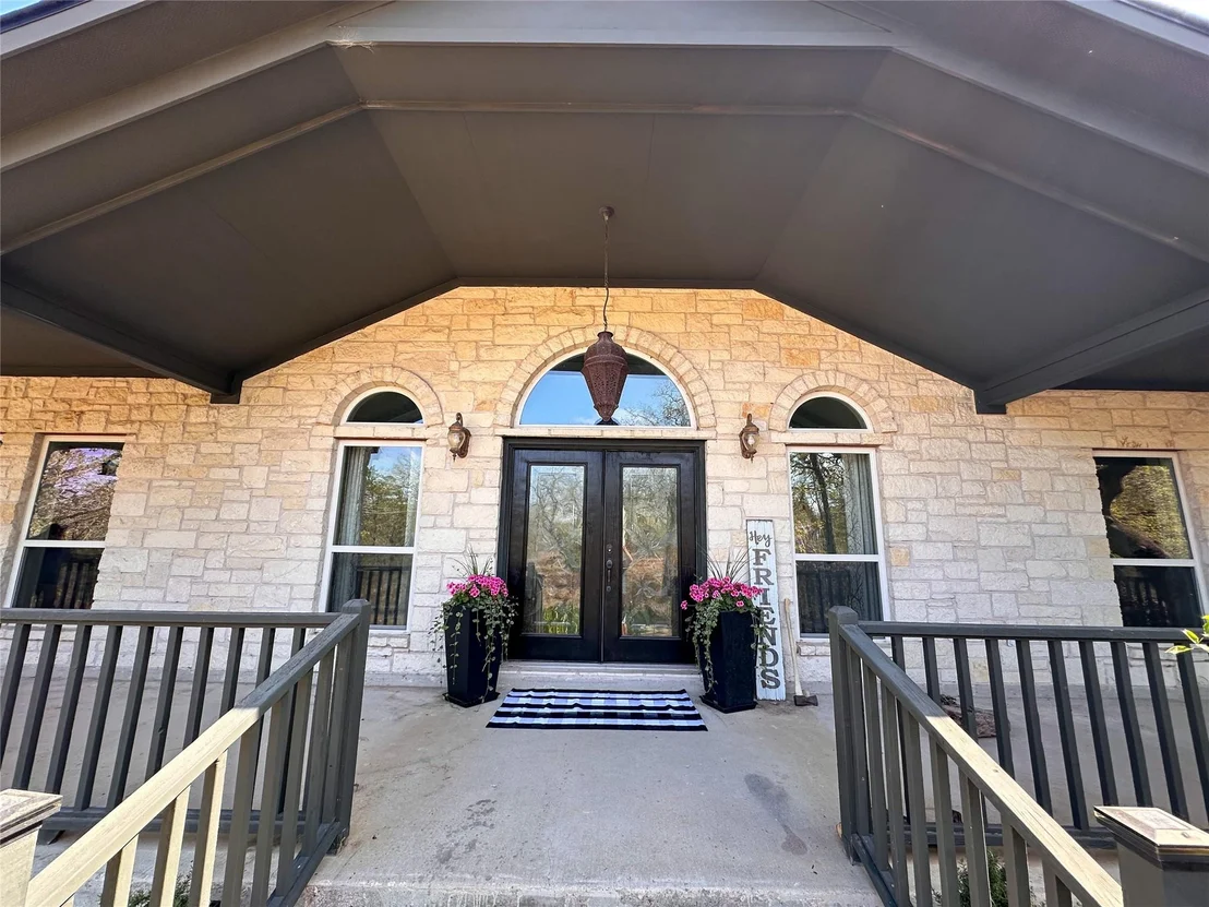 Photo of 368 Woodlands DR