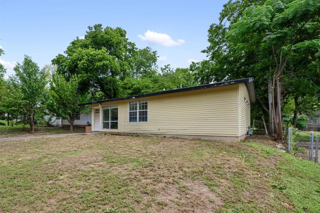 Photo of 408 Clover CT