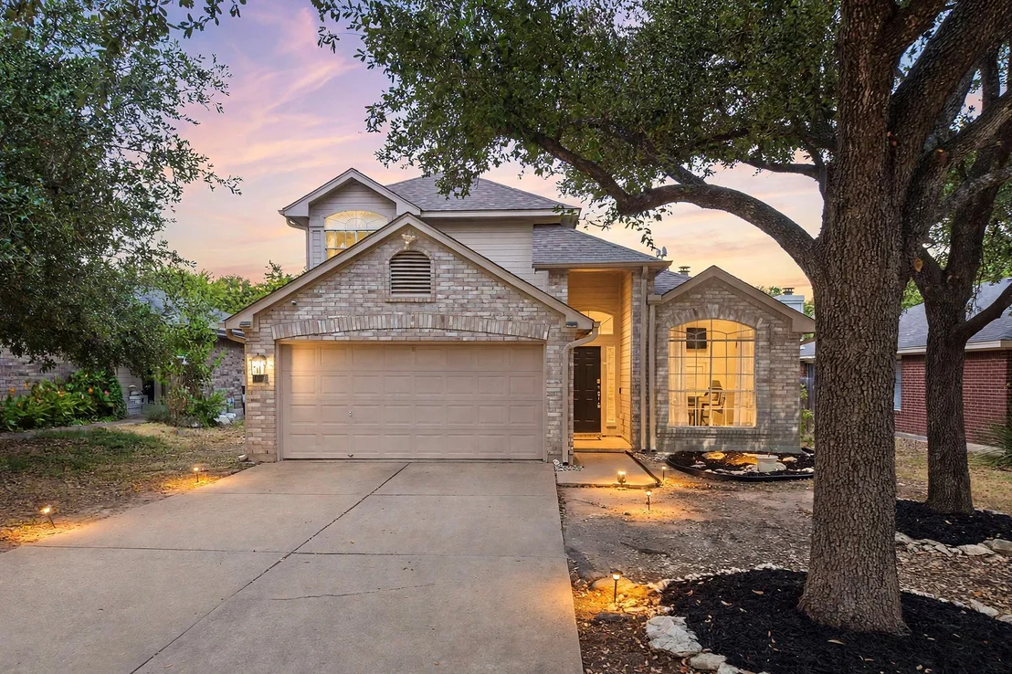 Photo of 1606 Academy PL