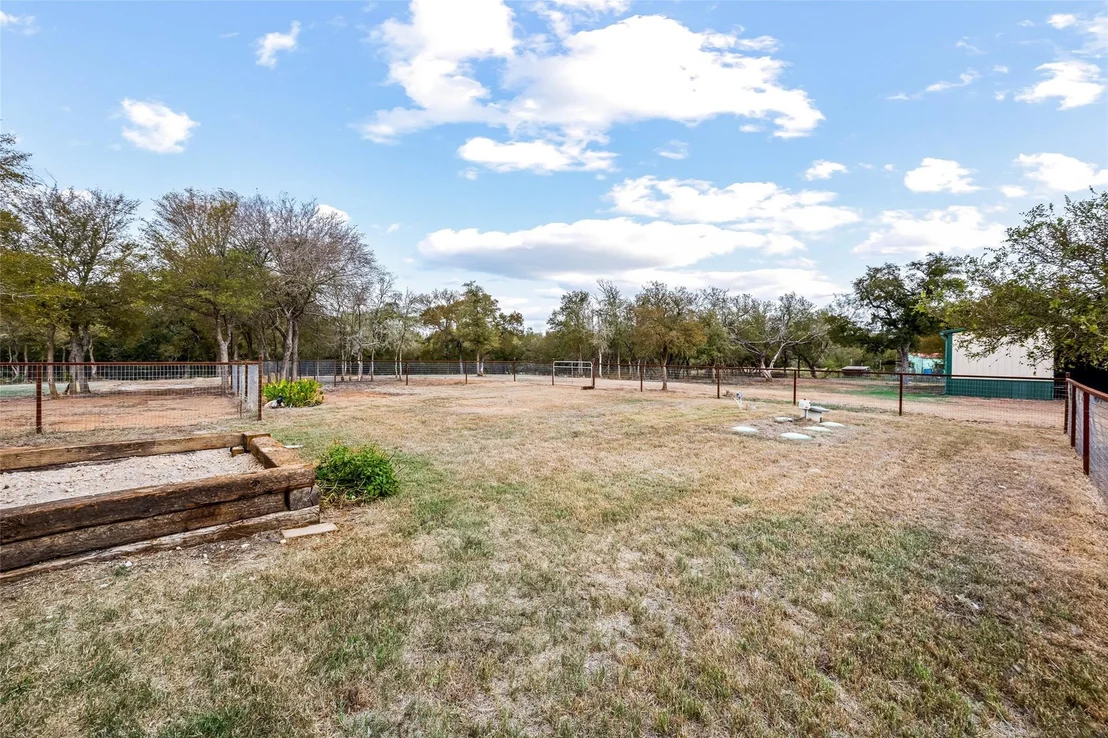 Photo of 301 County Road 491 RD