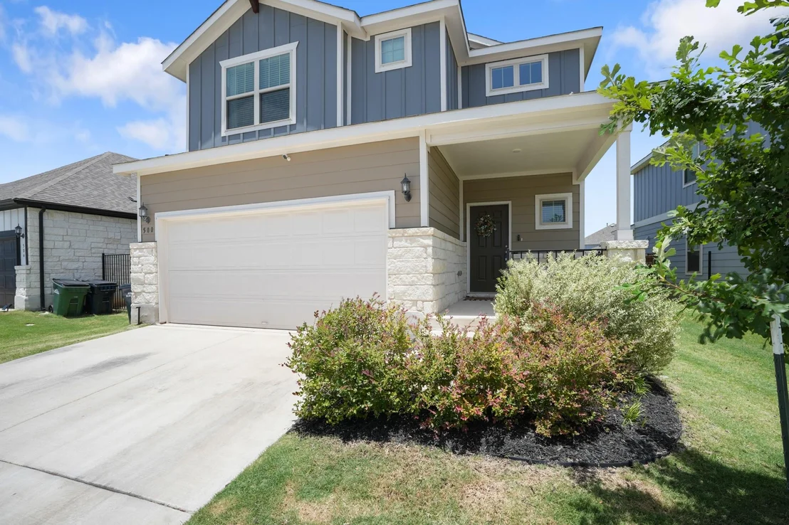 Photo of 500 Pickrell LOOP