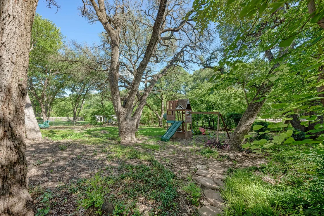 Photo of 2505 Linwood RD