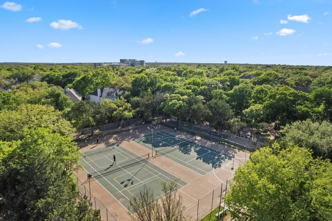 Photo of 803 Oak Park DR