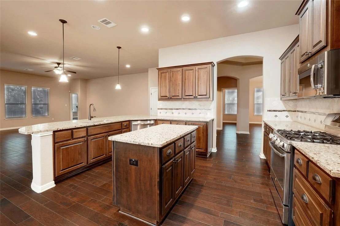 Photo of 2616 Hilltop Divide LN