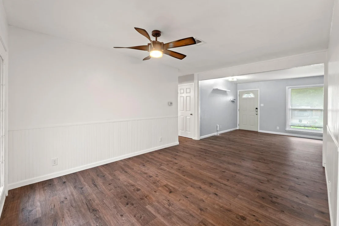 Photo of 5811 Glenhollow PATH