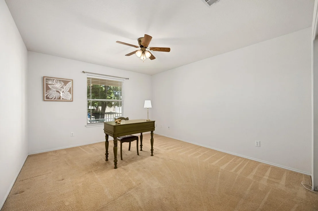 Photo of 204 Katherine WAY