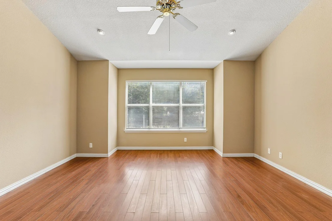 Photo of 2527 Tandi TRL