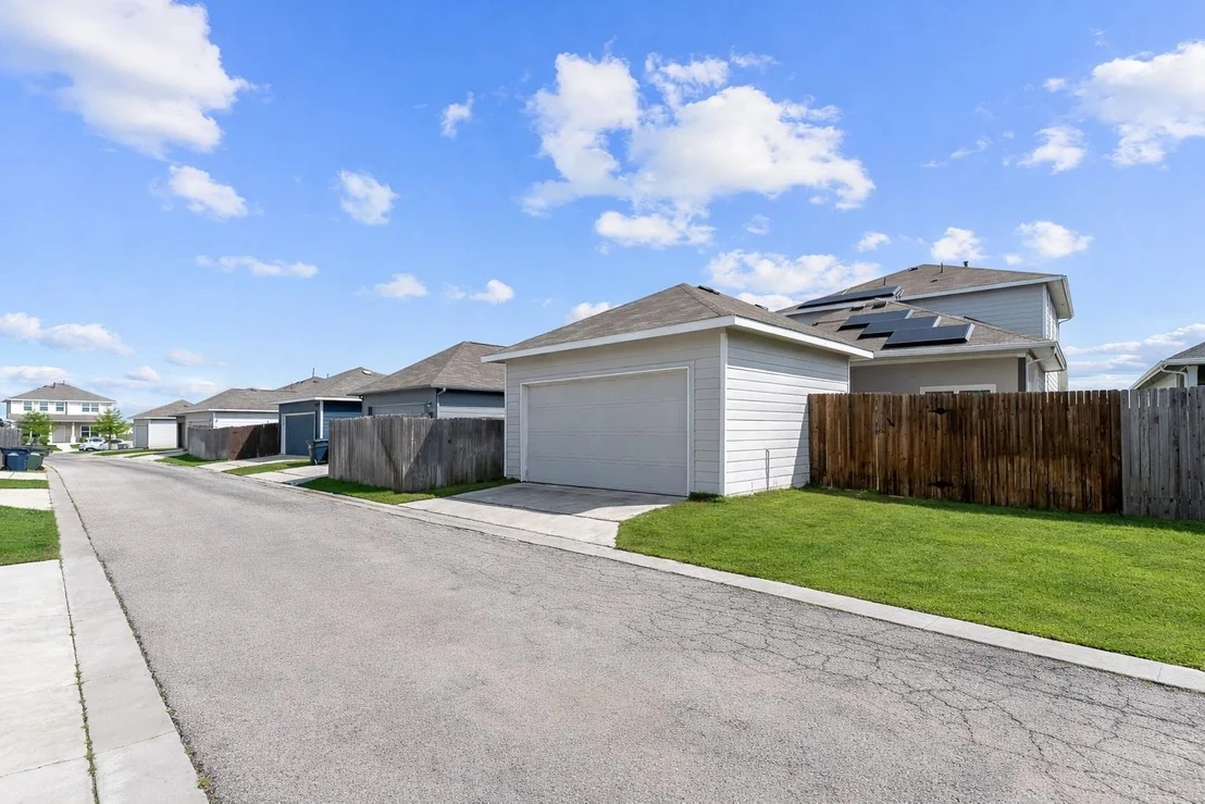 Photo of 201 Eagle Lake DR