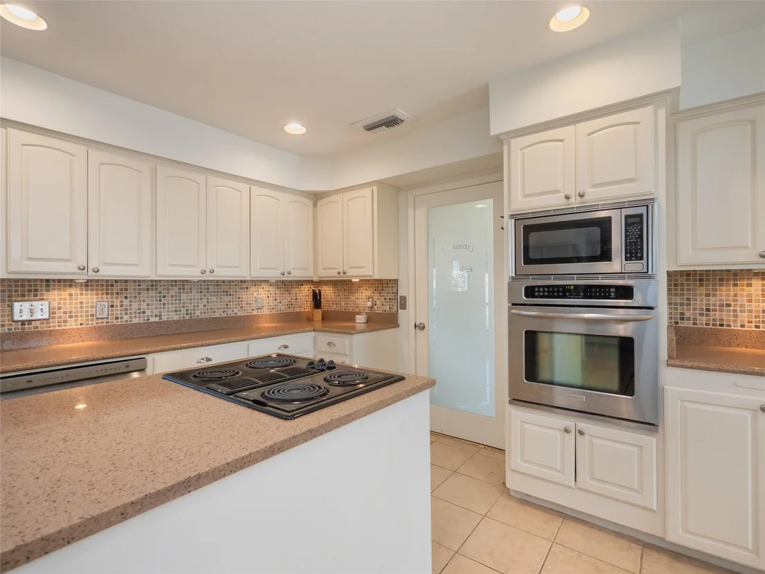 Photo of 1822 Rowe LOOP