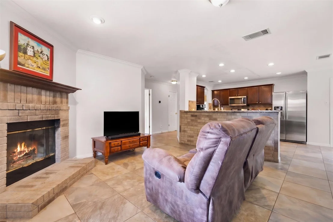 Photo of 5813 Speyside DR