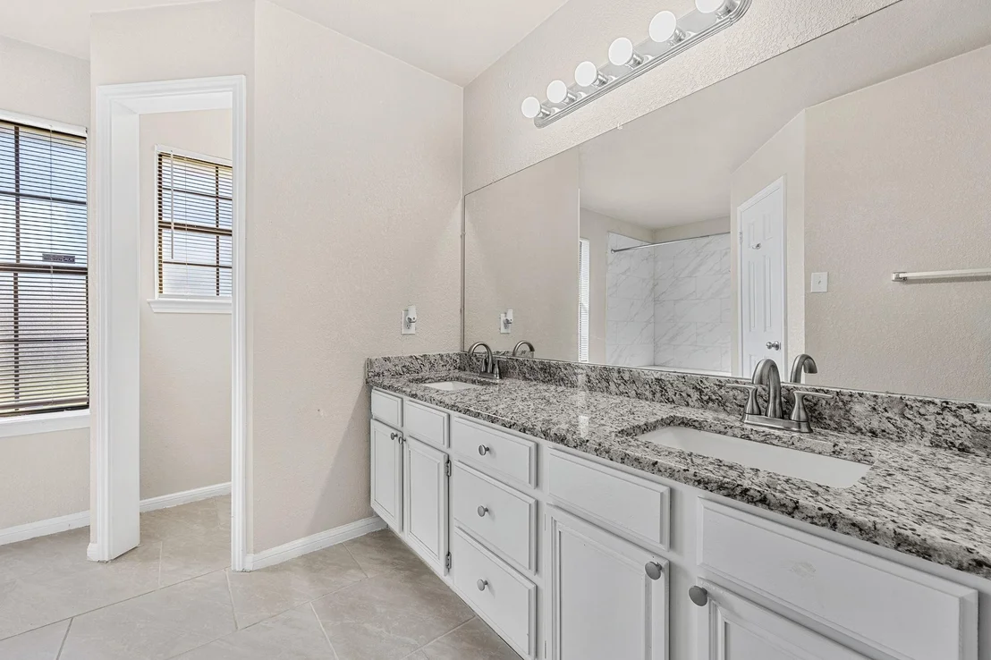 Photo of 5105 Shawn DR