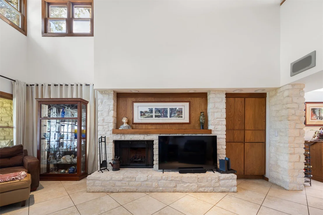 Photo of 116 W Eagle DR