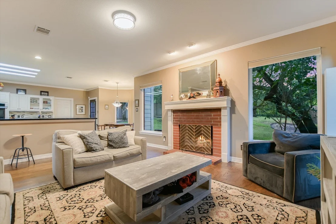 Photo of 2302 Cliffs Edge DR