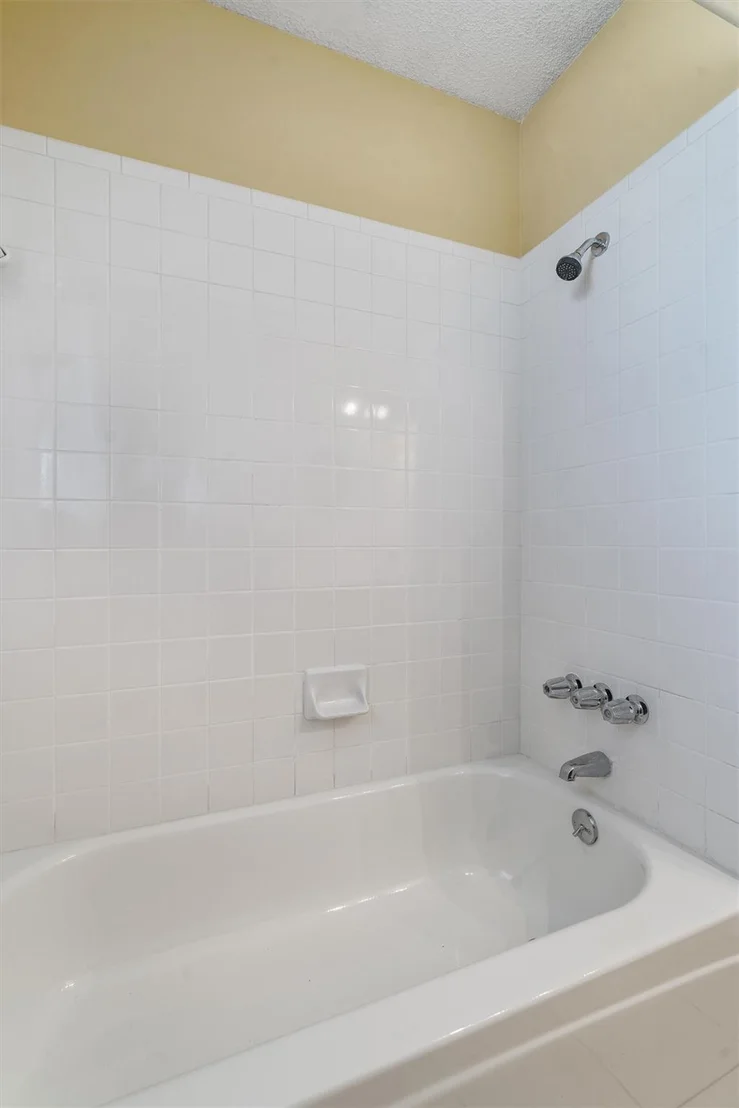 Photo of 2207 Mimosa TRL