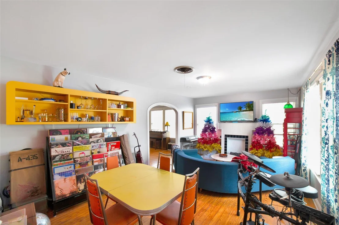 Photo of 2806 Breeze TER